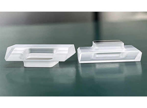 藍(lán)寶石棱鏡